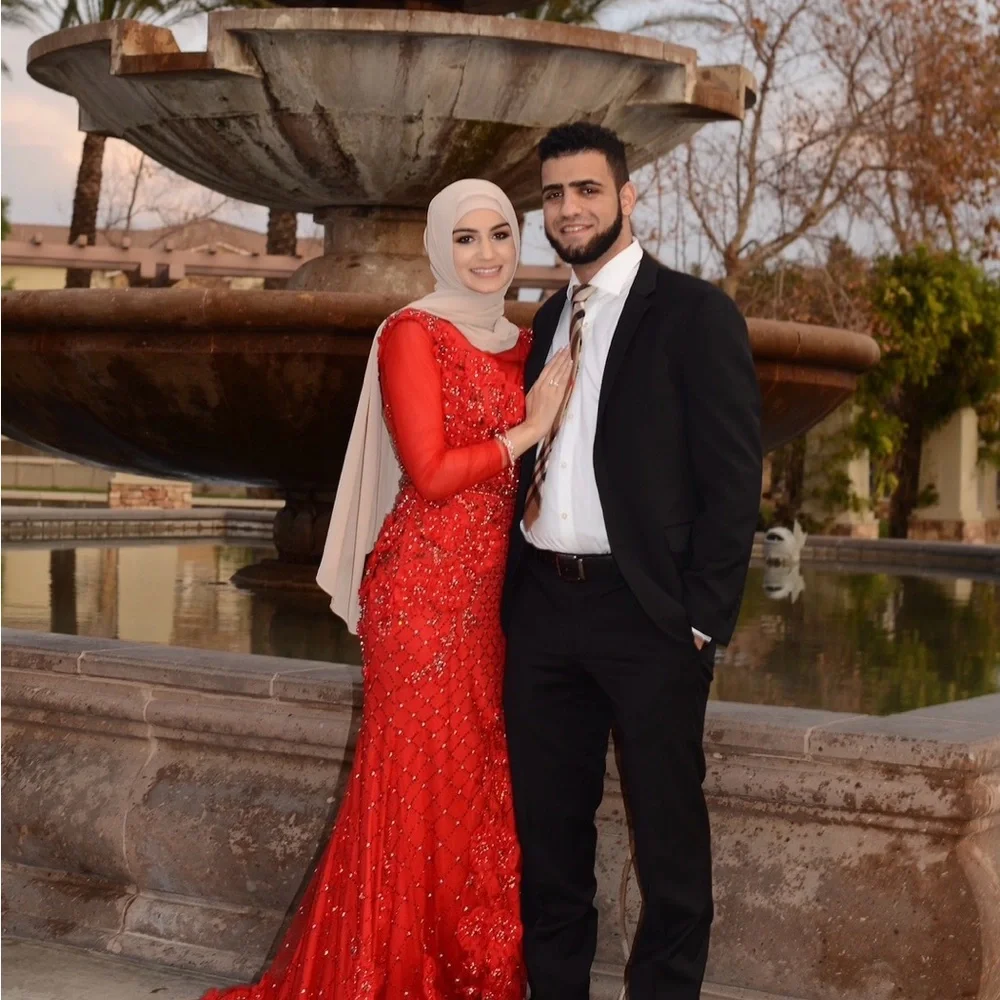 Elegant Red Off-Shoulder Dress (Terani Couture) - Picture 5 of 8